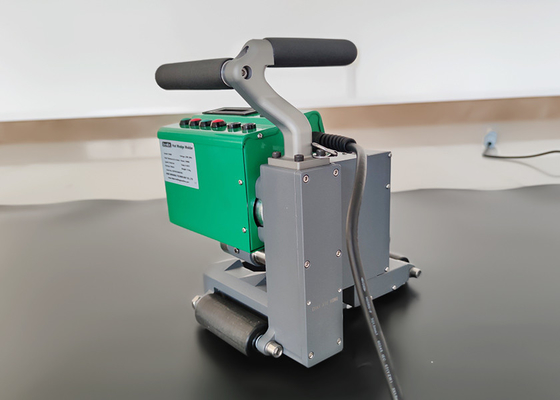 Máy hàn màng chống thấm HDPE bằng nêm nhiệt CX700 công suất đầy đủ 2400W, độ dày 1.0-4.0mm