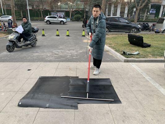 Bảng điều khiển cảm ứng Máy dò rò rỉ màng nhựa để kiểm tra màng địa chất
