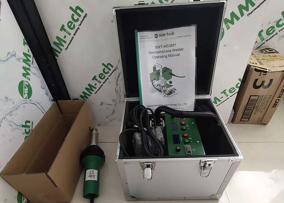 Máy hàn màng địa kỹ thuật HDPE nêm trong xe tăng