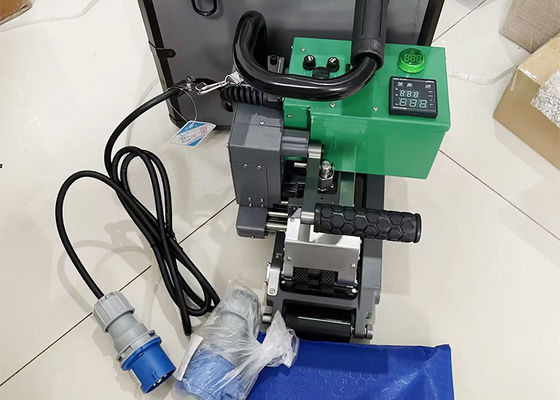 CX900 Hot Wedge Welder 1800W Để hàn 0.8-3.0mm HDPE Geomembrane Pond Liner
